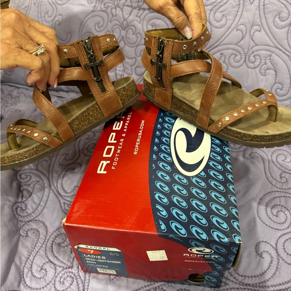Roper sandals - Picture 2 of 5